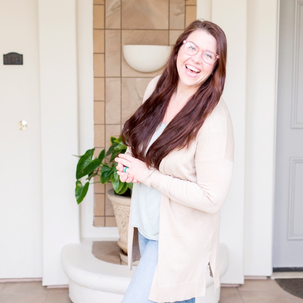 Meet your Posher, Alicia
